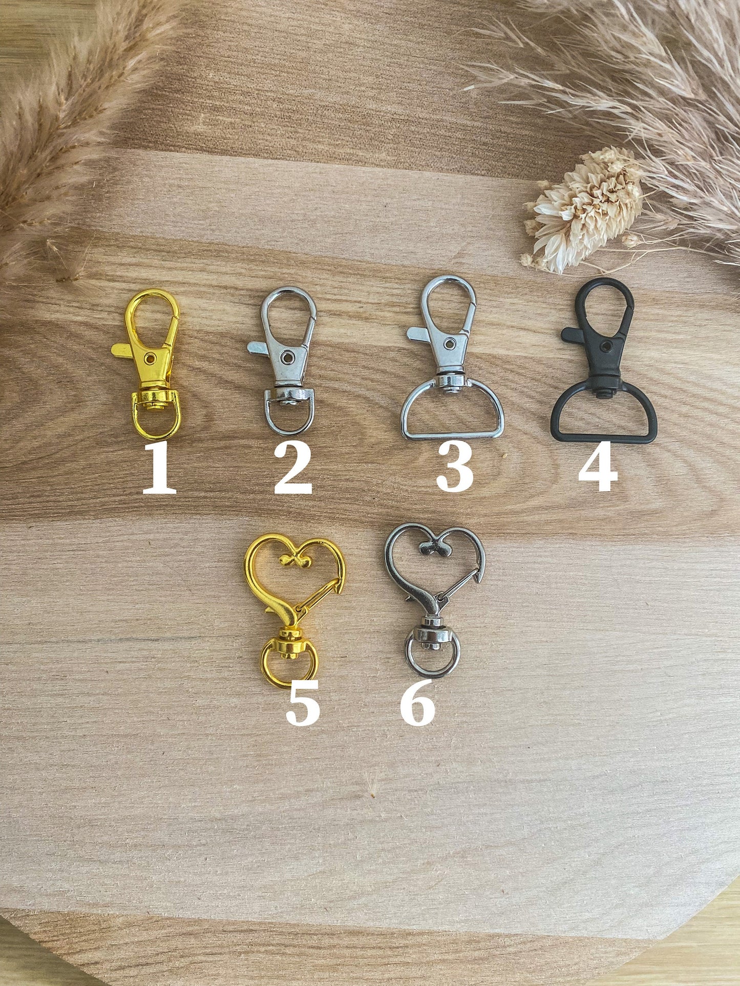 Makramee-Gänseblümchen-Schlüsselanhänger