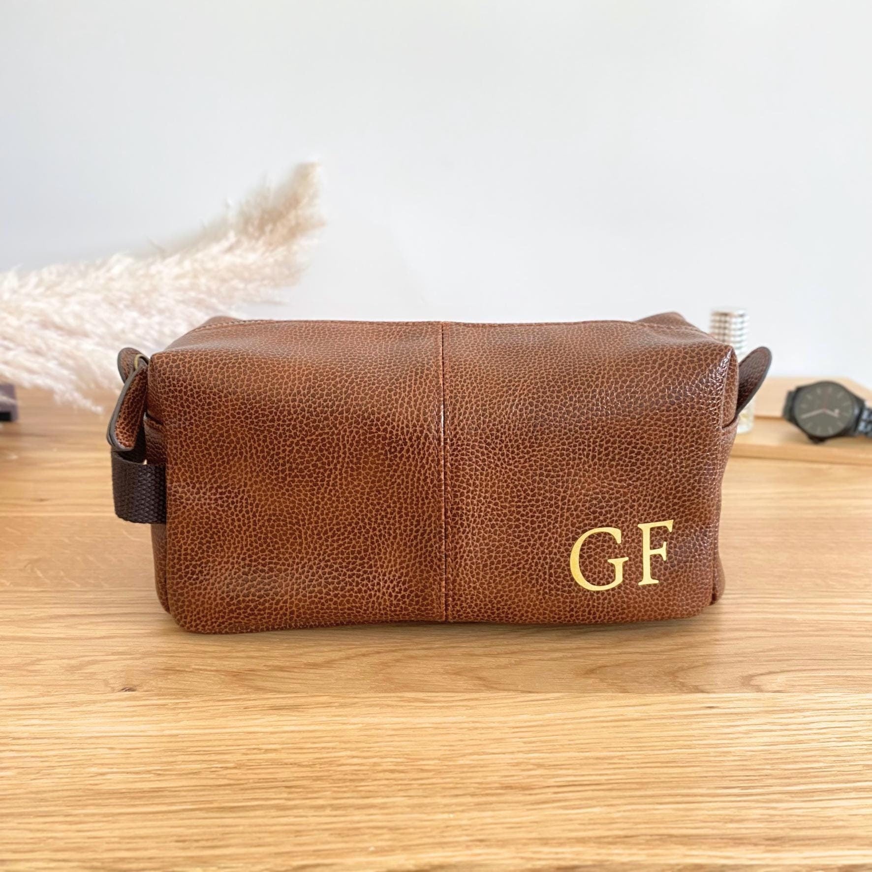 Personalisierte Kulturtasche für Männer mit Namen Initiale – Tami