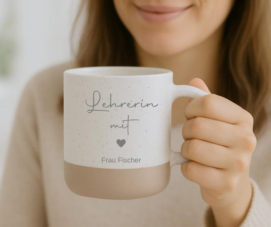 Geschenk Lehrerin | Abschiedsgeschenk | Schule Abschied | Dankeschön Geschenkidee | Tasse mit Gravur Lehrerin mit Herz | Erzieherin