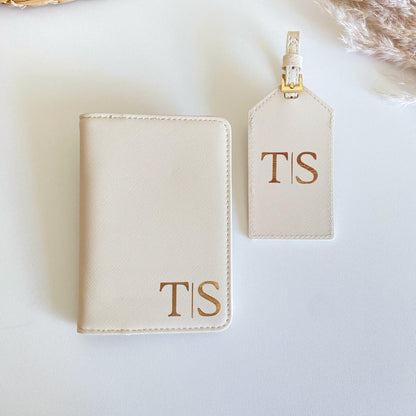 Personalisiertes Set Reisepasshülle + Kofferanhänger mit Initial | Personalisiertes Geschenk Frau Mama Freundin | Reisepass | Urlaub