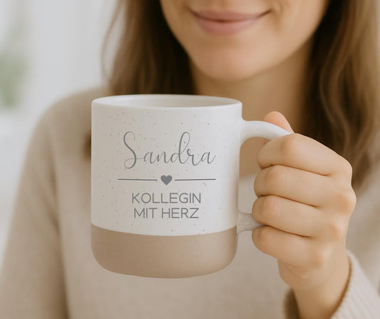 Keramiktasse Kollegin mit Herz | Geschenk für Freundin Frau| Bürogeschenk, Arbeitskollegin | Geburtstag, Tasse, Gravur Kaffee Tee Abschied