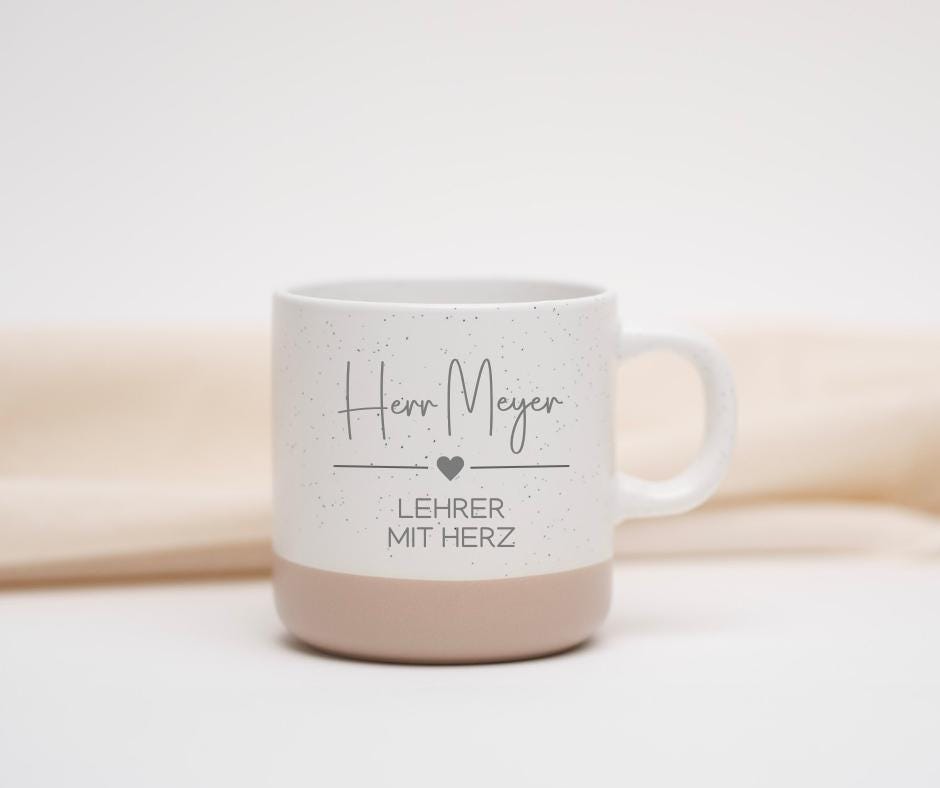 Geschenk Lehrerin | Abschiedsgeschenk | Schule Abschied | Dankeschön Geschenkidee | Tasse mit Gravur Lehrerin mit Herz | Kaffeetasse