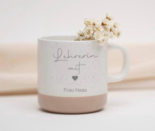 Geschenk Lehrerin | Abschiedsgeschenk | Schule Abschied | Dankeschön Geschenkidee | Tasse mit Gravur Lehrerin mit Herz | Erzieherin
