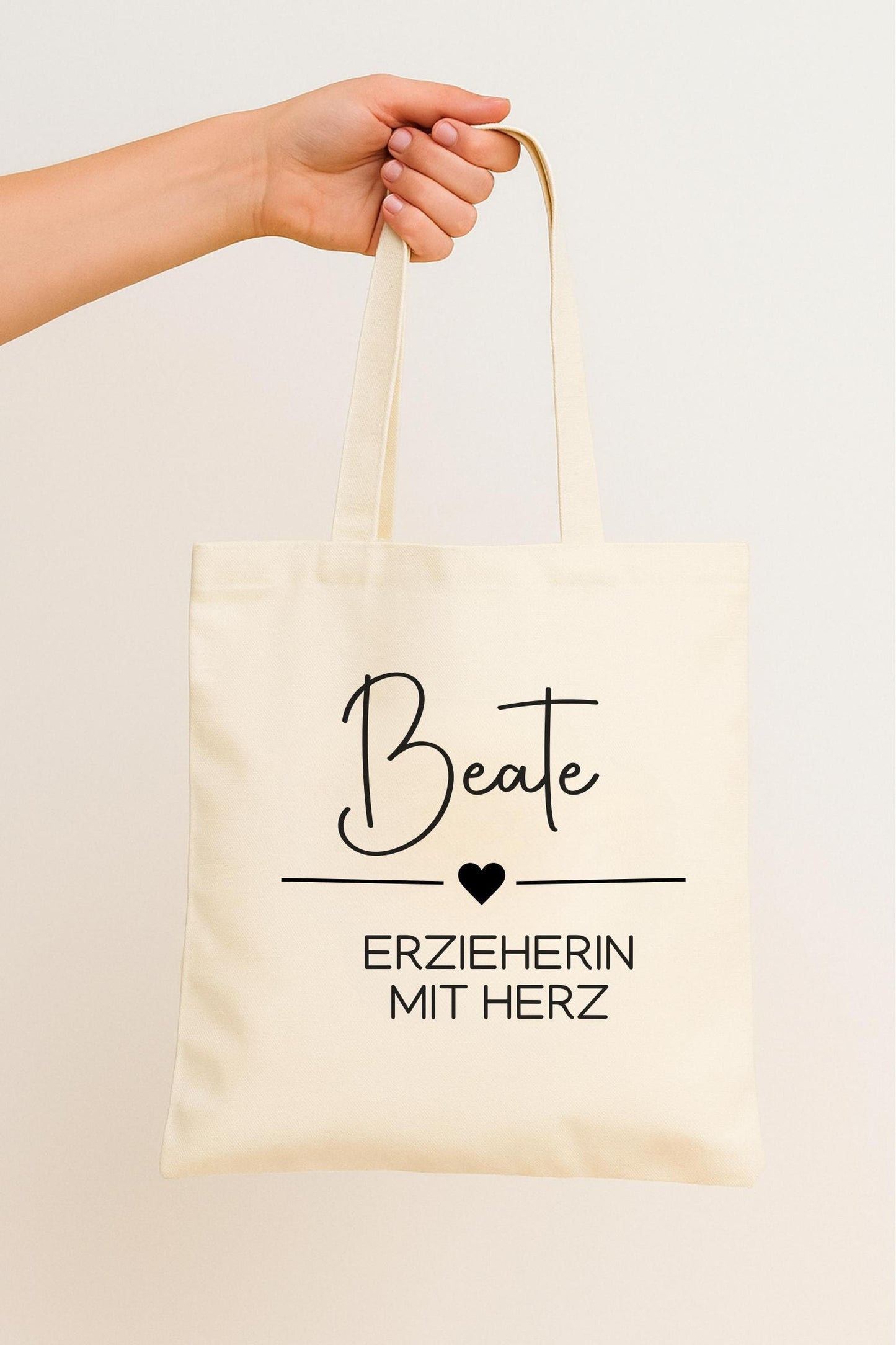 Personalisierte Stofftasche „mit Herz“ für Lehrerin und Erzieherin