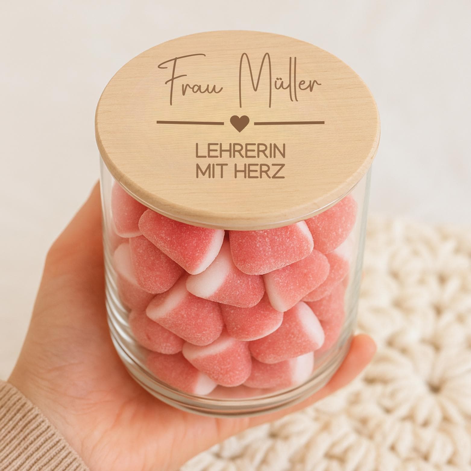 Personalisiertes Vorratsglas mit Herzmotiv als Dankeschön