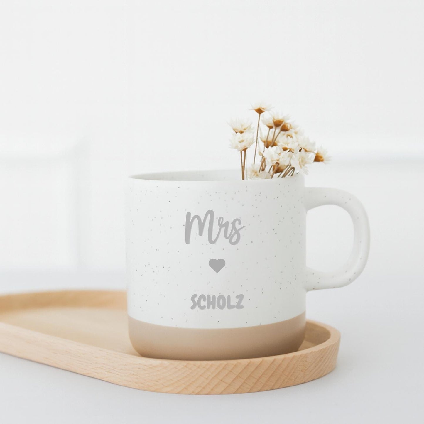 Personalisierte Keramiktasse „Mr & Mrs“ zur Hochzeit