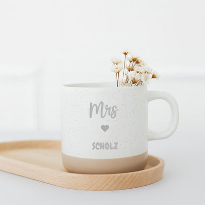 Personalisierte Keramiktasse „Mr & Mrs“ zur Hochzeit