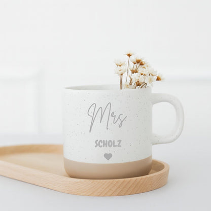 Personalisierte Keramiktasse „Mr / Mrs“ zur Hochzeit