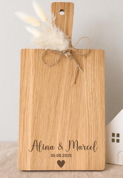 Personalisiertes Hochzeitsgeschenk | Schneidebrett mit Namen und Datum | Brautpaar | Geldgeschenk Idee Geschenk Hochzeit | Verlobung Einzug