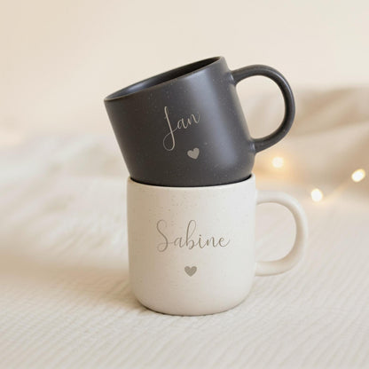 Personalisierte Keramiktasse mit Namen und Motiv
