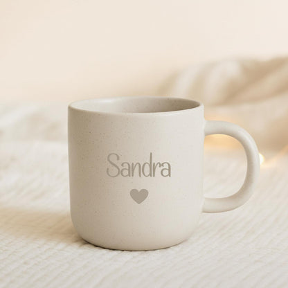 Personalisierte Keramiktasse mit Wunschtext und Motiv