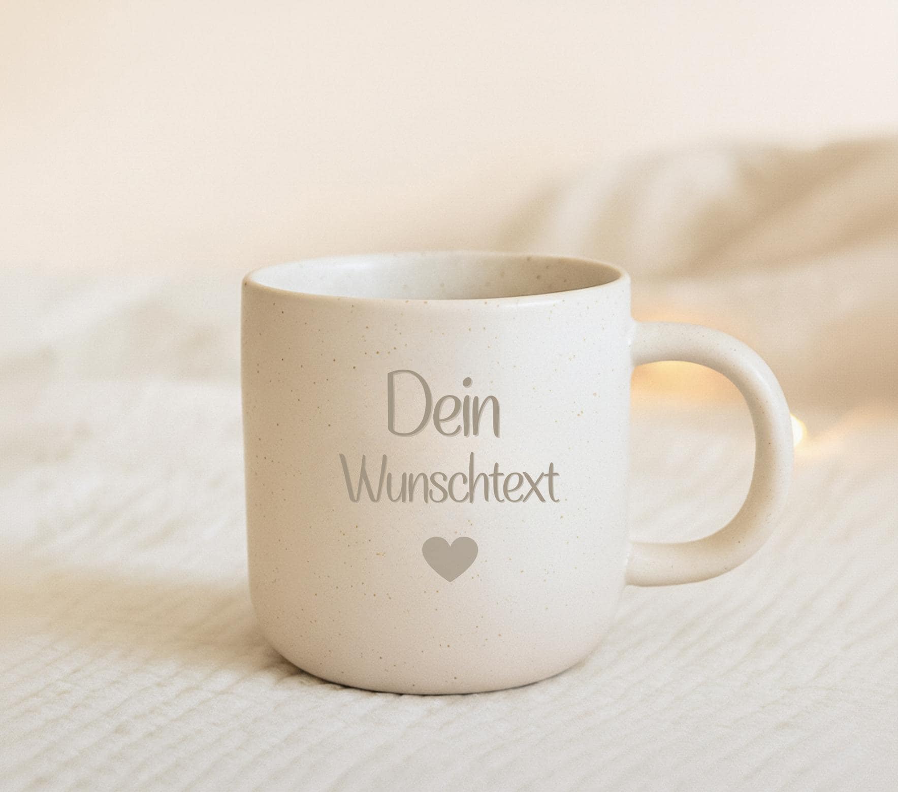 Personalisierte Keramiktasse mit Wunschtext und Motiv