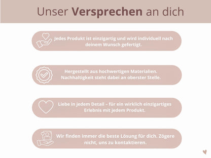 Personalisierter Kartenhalter aus Buchenholz mit Namen und Hochzeitsdatum