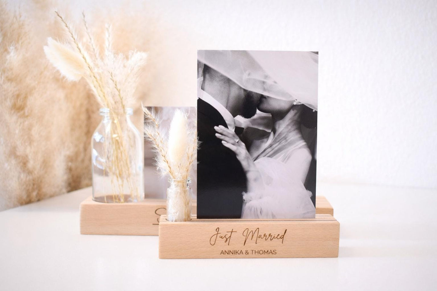 Personalisierter Kartenhalter aus Buchenholz „Just Married“ zur Hochzeit