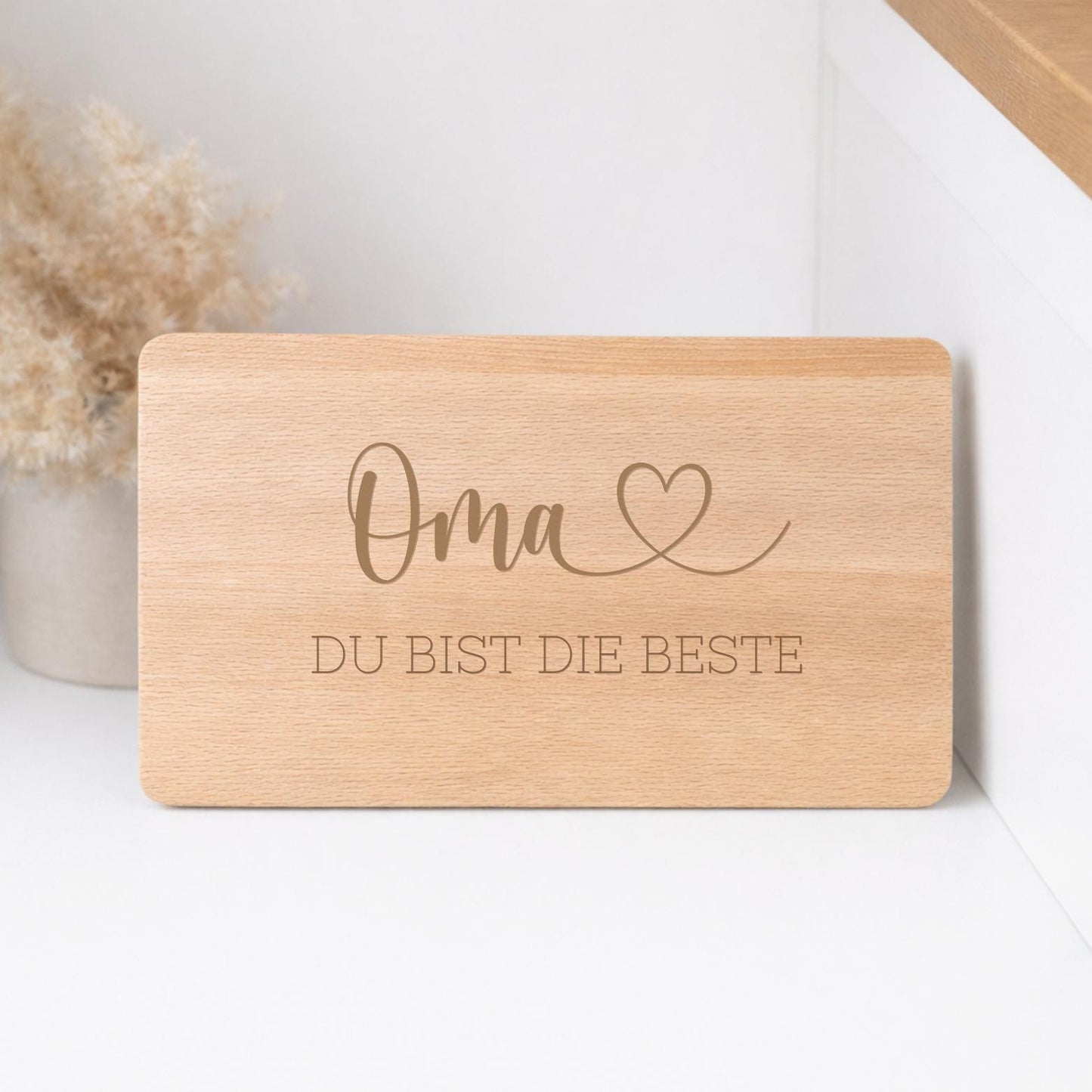 Frühstücksbrett aus Buchenholz „Oma du bist die Beste“ mit optionalen Namen