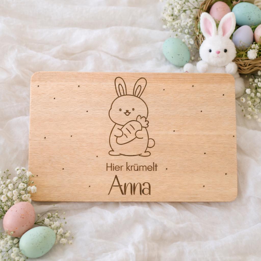 Personalisiertes Frühstücksbrett aus Buchenholz mit Hasenmotiv und Name