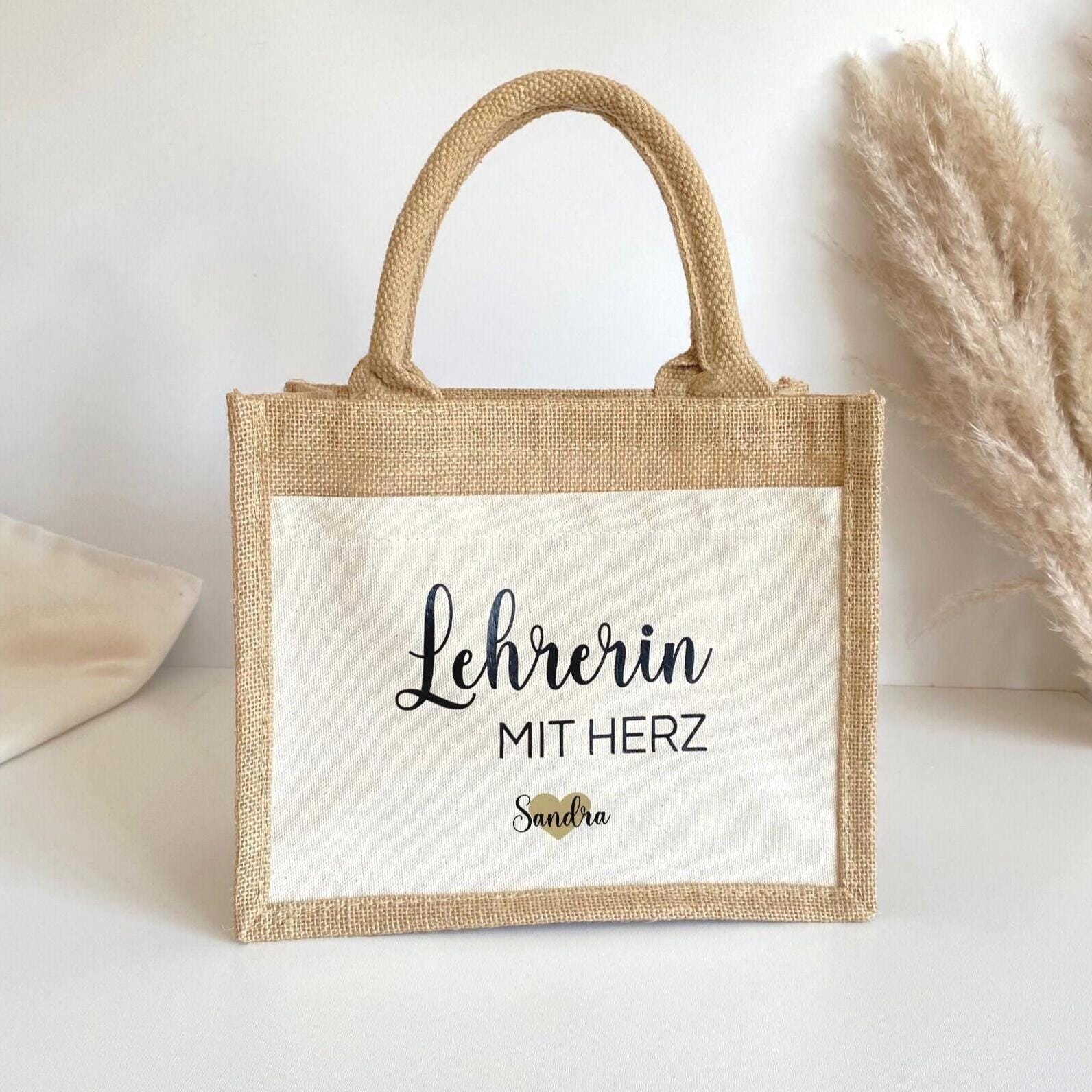 Personalisierte Jutetasche „mit Herz“ für Lehrerin und Erzieherin