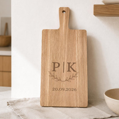 Schneidebrett mit Initialen | Personalisiertes Hochzeitsgeschenk | Monogramm Brautpaar | Geschenk zur Hochzeit | Holzbrett mit Datum