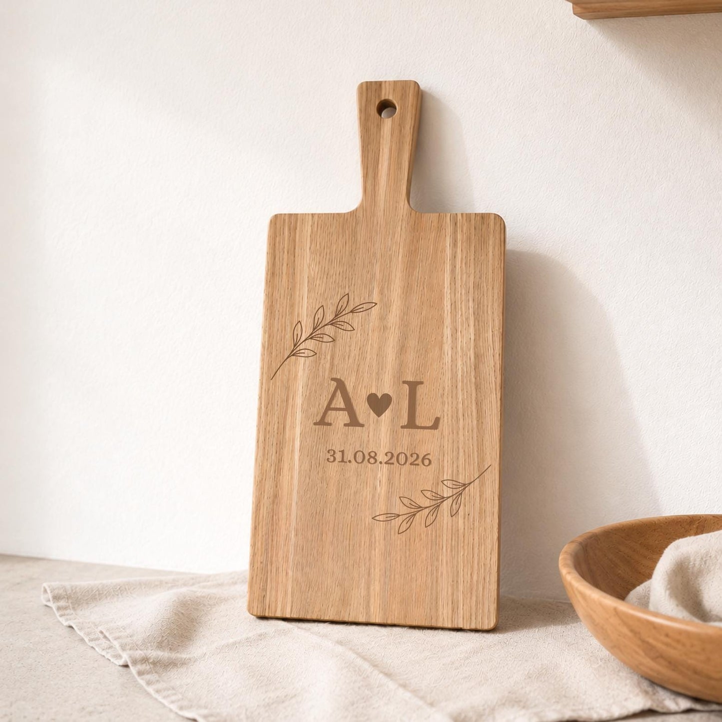 Personalisiertes Hochzeitsgeschenk | Schneidebrett mit Initialen | Monogramm Brautpaar | Geschenk zur Hochzeit | Holzbrett mit Datum