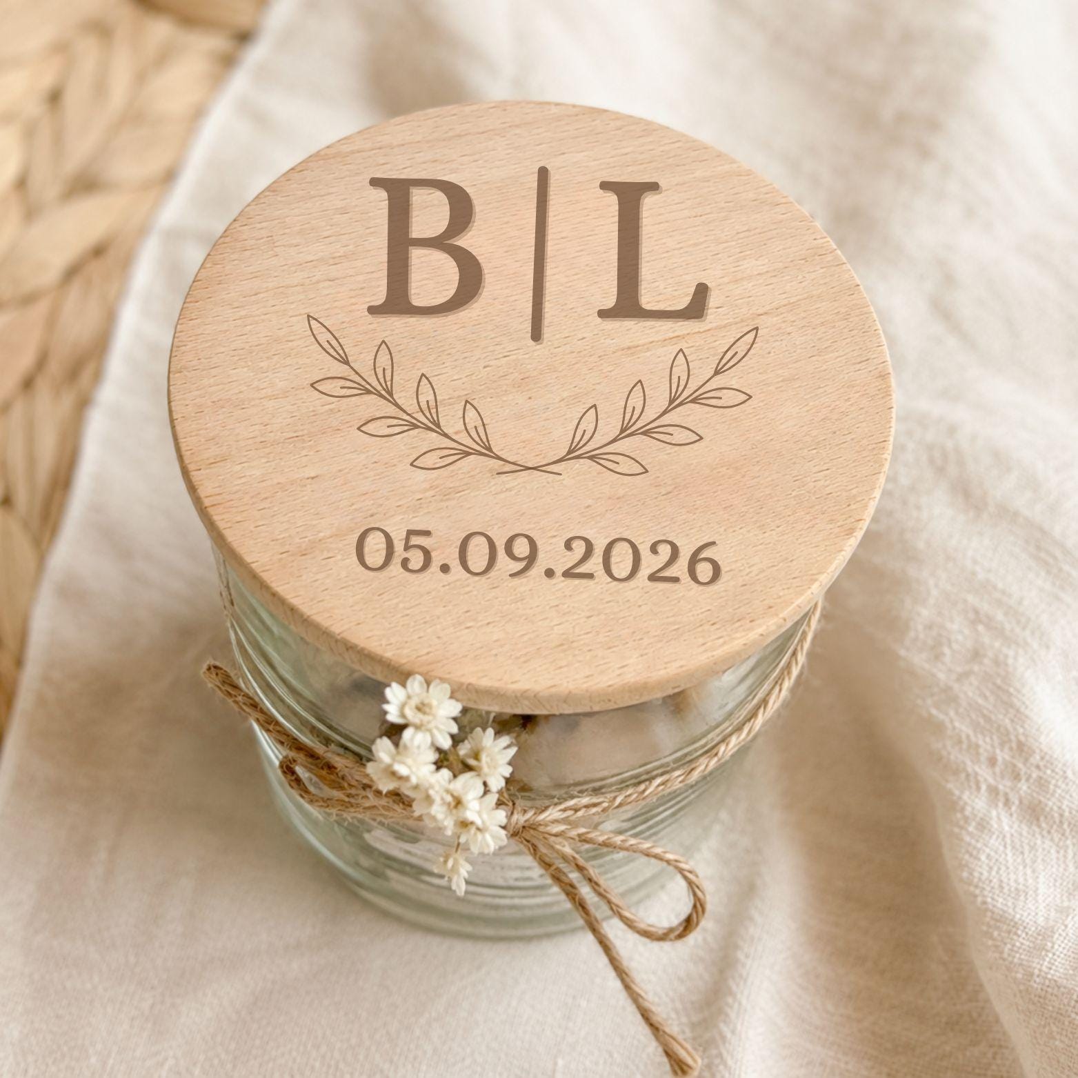 Personalisiertes Vorratsglas zur Hochzeit mit Initialen und Datum
