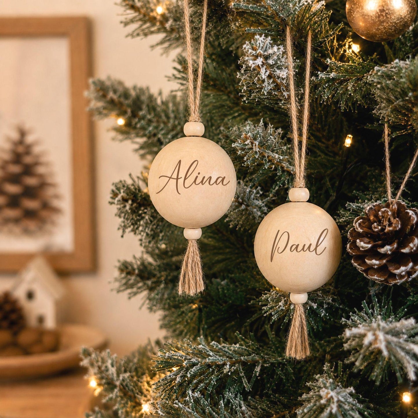 Weihnachtsbaumanhänger aus Holz mit Namensgravur