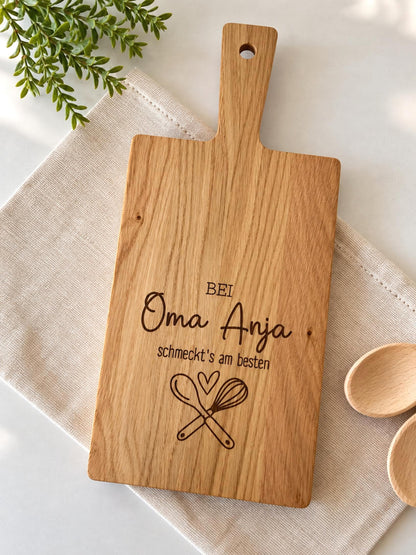 Schneidebrett für Oma „Bei Oma schmeckt’s am besten“ – Produktansicht 2