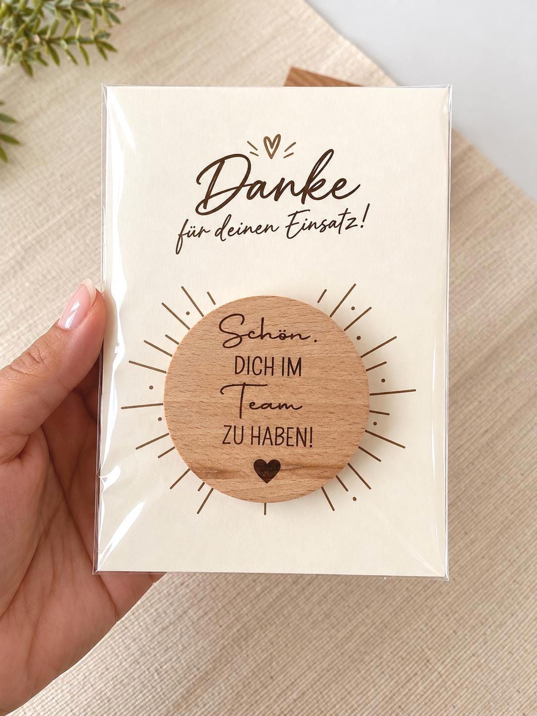 Weihnachtsgeschenk für Mitarbeiter, Magnet mit Karte – Produktansicht 2